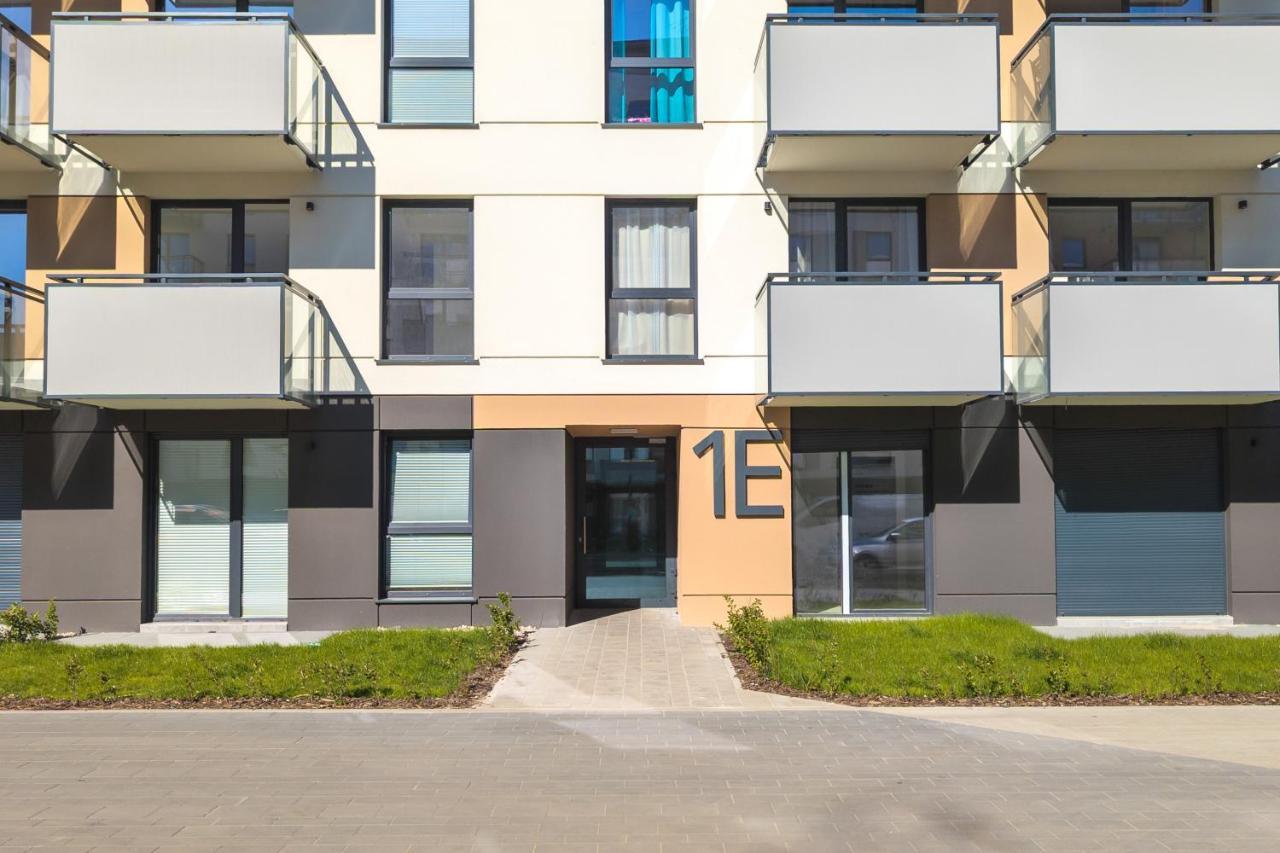 Osiedle Latarnikow Apartment With Parking Gdansk By Noclegi Renters Esterno foto
